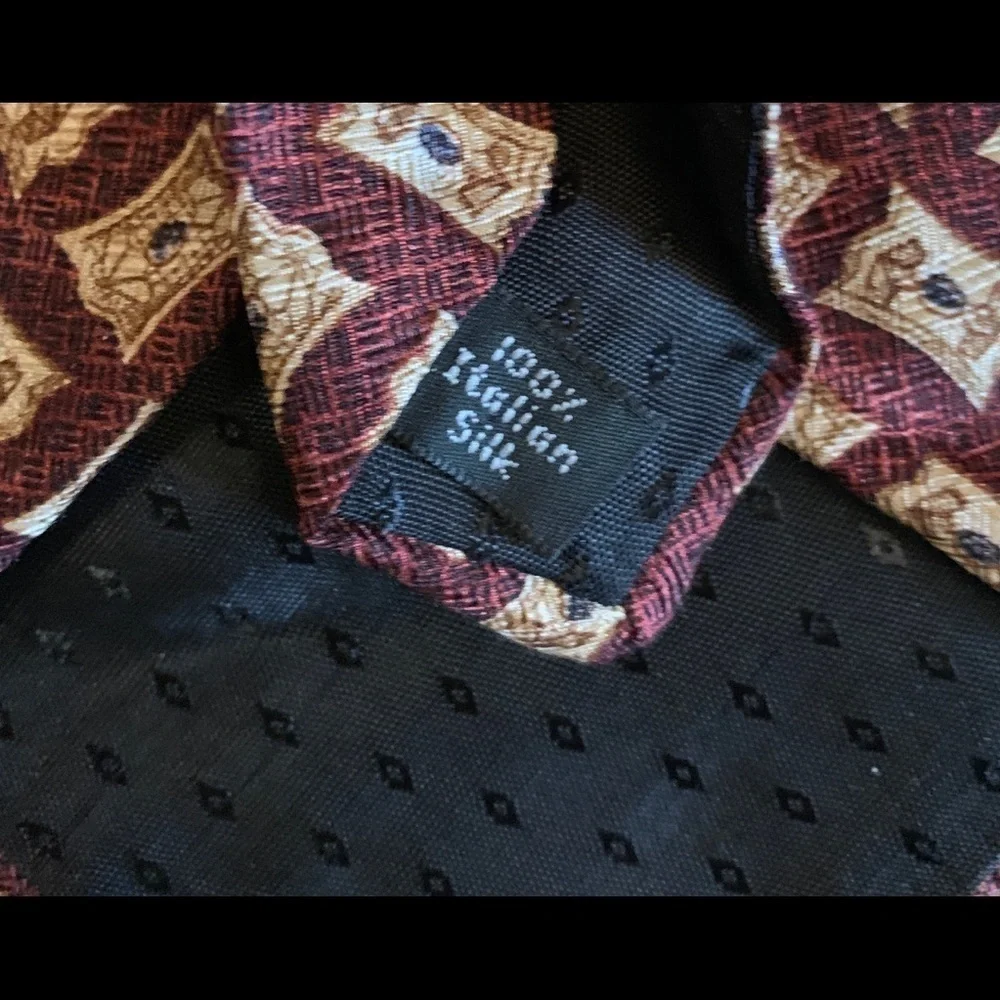 BUGATTI Burgundy/Red Silk Necktie